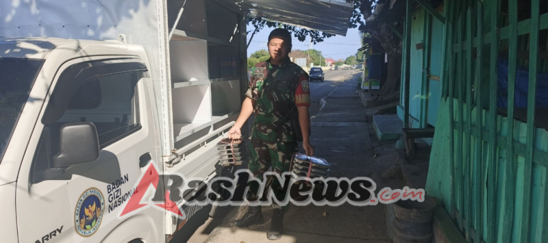 Babinsa Kodim 1602/Ende Dukung Program Makan Bergizi di TK Kartika VII-10