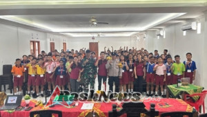 Bhabinkamtibmas Kelurahan Sesetan Berikan Ceramah Kenakalan Remaja di SMP Pelangi Dharma Nusantara