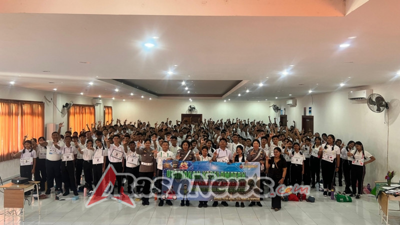 Sosialisasikan Tertib Berlalu Lintas di SMA Negeri 9 Denpasar dalam Rangka Ops Patuh Agung 2025