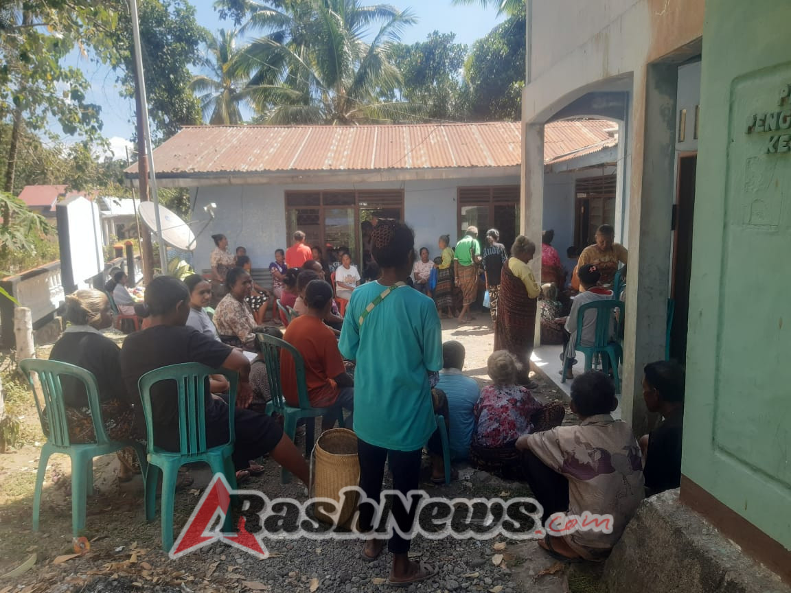 Bantuan Beras Bulog untuk 204 KK, Babinsa Pastikan Proses Penyaluran Berjalan Baik.