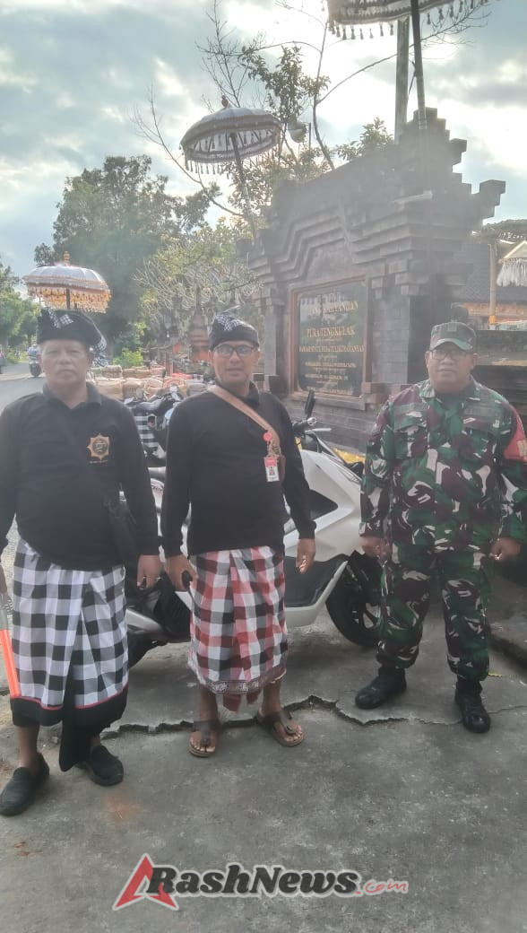 Babinsa Tulikup Aktif Dukung Pelestarian Adat Melalui Pengamanan Piodalan