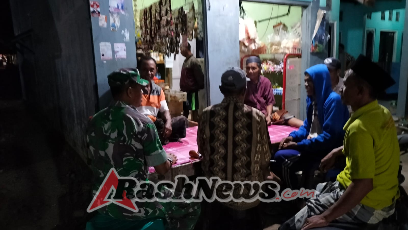 Babinsa Dorong Kesadaran Kamtibmas Lewat Patroli Warga di Desa Ranggo