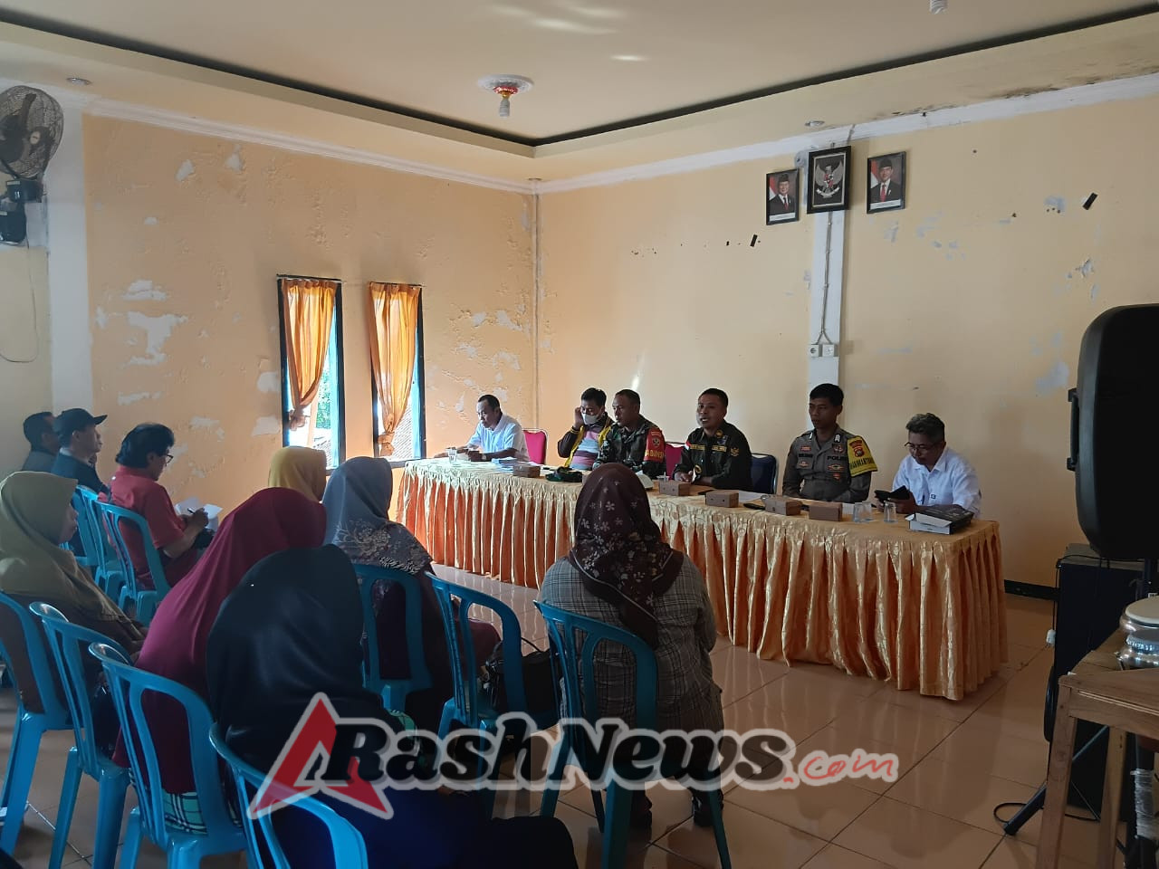 2. Musyawarah Penghapusan Aset Desa Air Suning Dihadiri Babinsa Koramil Setempat