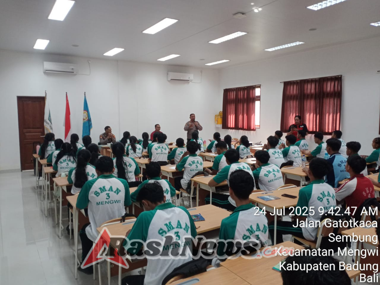 Kapolsek Mengwi Ingatkan Siswa Untuk Mawas Diri, Jauhi Judol