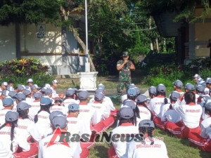 Babinsa Masuk Sekolah, Kenalkan Nilai-Nilai Kebangsaan Kepada Siswa