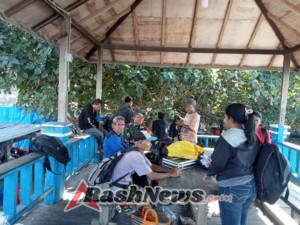 Pantau Situasi Pesisir, Babinsa Ende Timur Laksanakan Pamwil dan Edukasi Masyarakat