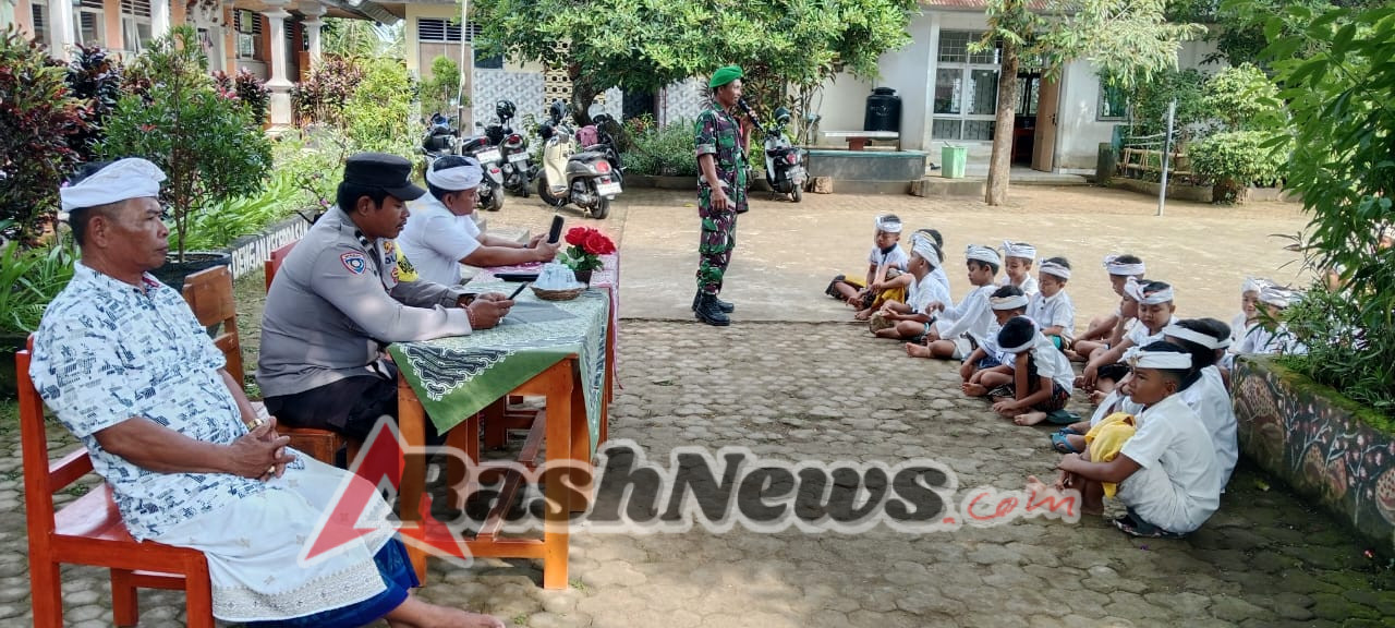 “MPLS Inspiratif di SDN 3 Alasangker, Babinsa dan Bhabinkamtibmas Ajak Siswa Jauhi Bullying”