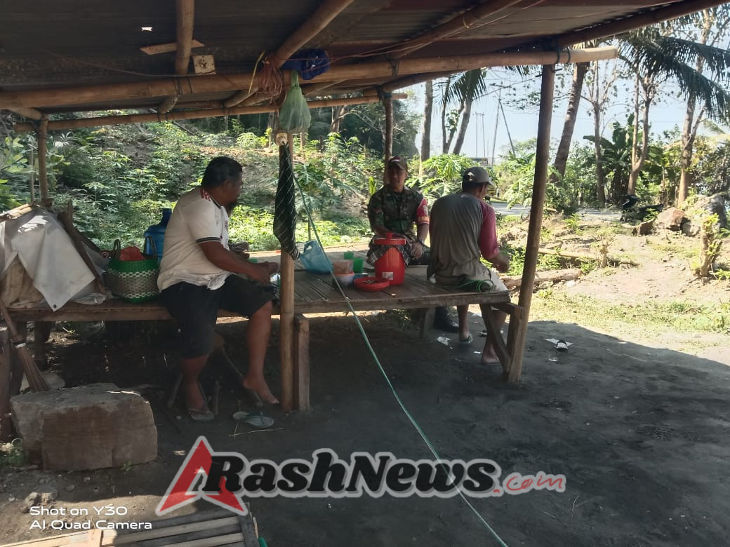 TNI Hadir di Tengah Rakyat: Babinsa Koramil Maurole Gelar Pamwil dan Dialog Warga