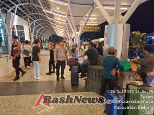 Tingkatkan Pelayanan dan Keamanan, Polisi Bandara Ngurah Rai Sambangi Pengunjung dengan Pendekatan Humanis