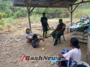 Komsos dan Monitoring Wilayah: Babinsa 1602/Ende Hadir di Tengah Masyarakat