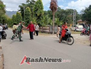 Kolaborasi TNI-Polri di Maurole: Pengamanan Misa Minggu Berlangsung Kondusif