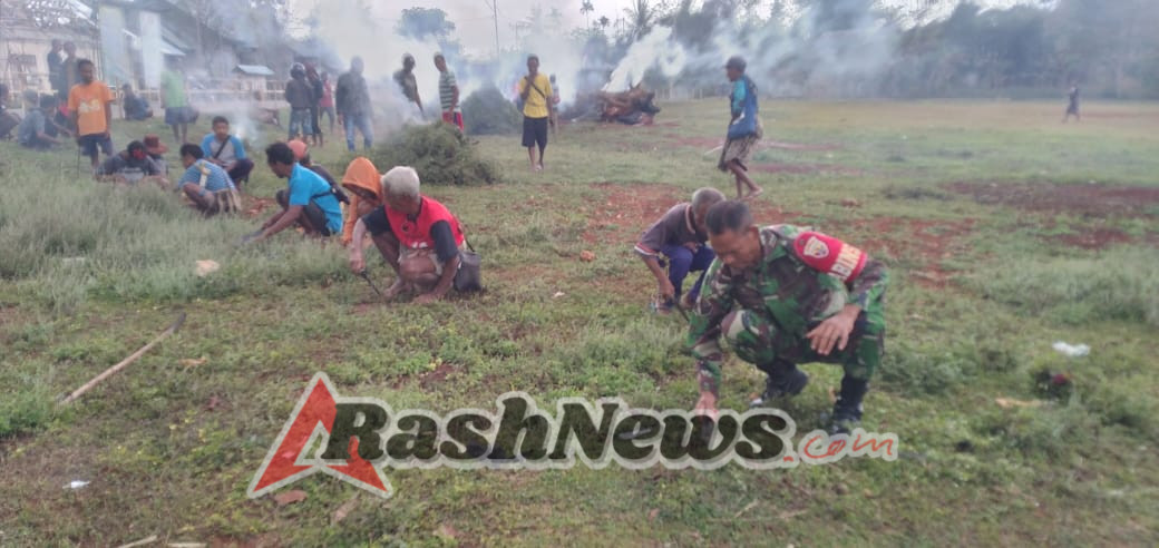 Babinsa dan Warga Desa Naukae Kompak Sukseskan Persiapan HUT RI ke-80