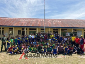 Pos Salore Ajarkan Materi PBB Kepada Siswa SMPN Haliwen di Perbatasan