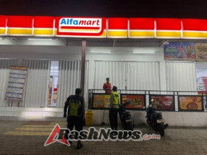 Polsek Selemadeg barat Gelar Patroli Malam Pantau Keamanan wilayah Cegah Gangguan Kamtibmas