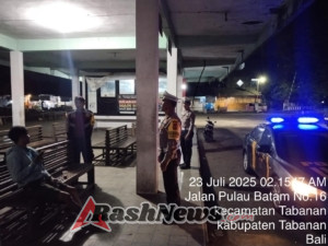Tingkatkan kewaspadaan malam hari Polsek Tabanan gelar Blue light Patrol