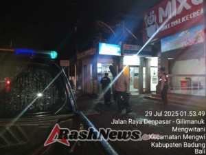 Patroli Subuh Unit Samapta Polsek Mengwi Sambangi Kompleks Pertokoan