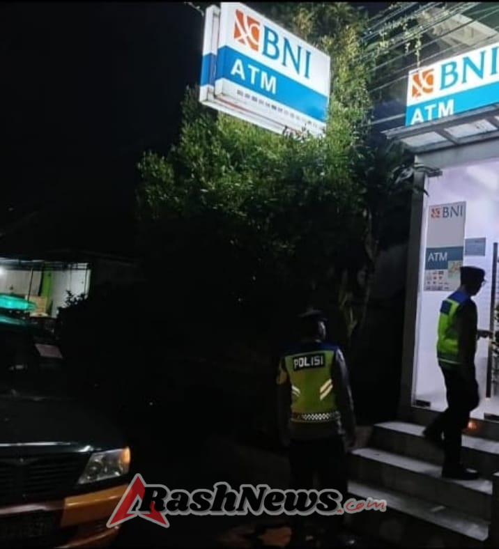 Cegah terjadinya Kriminalitas pada malam hari, Polsek Penebel laksanakan Patroli Blue Light