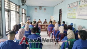 Babinsa dan Aparat Kelurahan Karijawa Dukung Kegiatan KKN STIE Bima