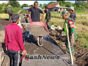 Dedikasi Dan SSK TMMD ke-125 Wujudkan Akses Pertanian Lebih Baik di Desa Batuan