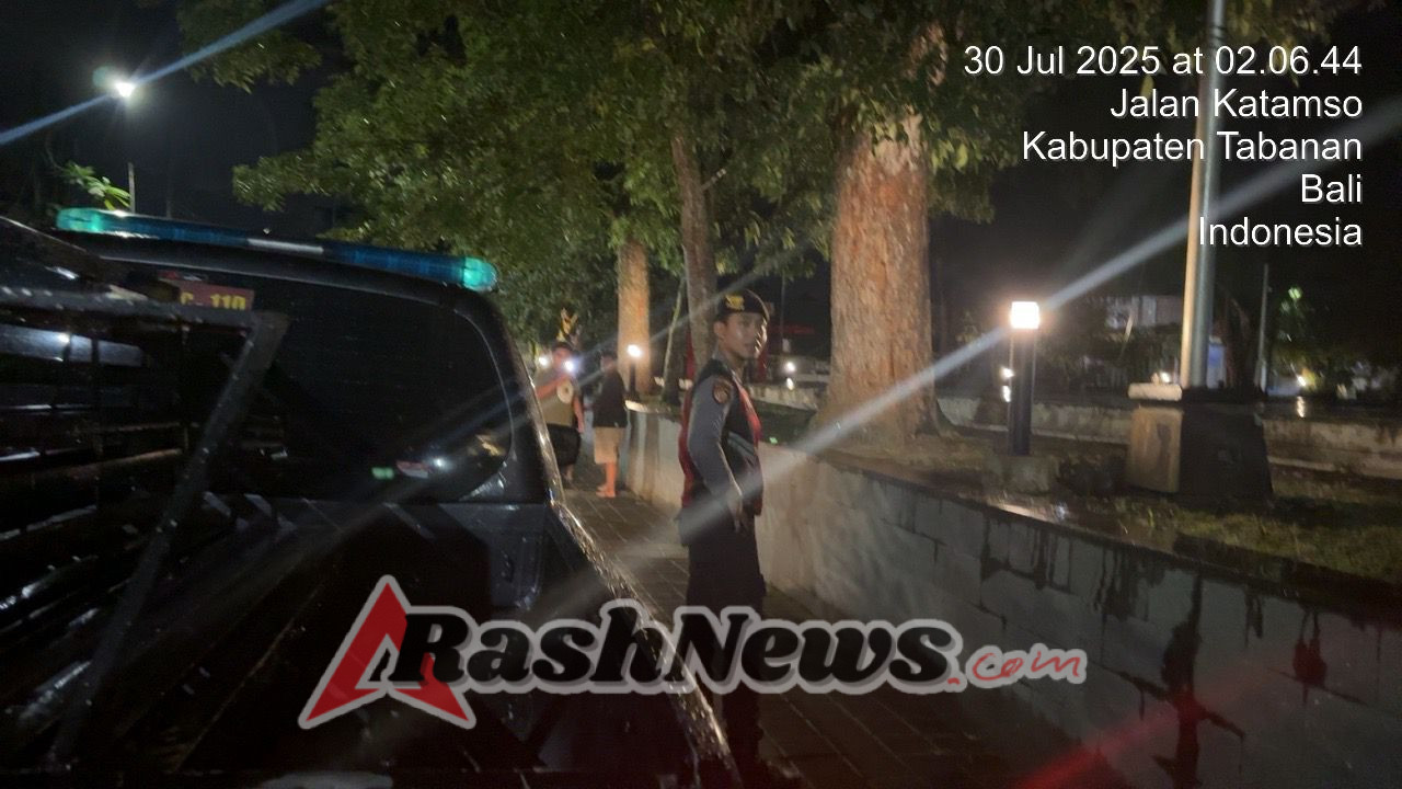 Polisi Hadir di Jam Rawan: Patroli Jalan Kaki Subuh Sasar Titik Rawan di Tabanan
