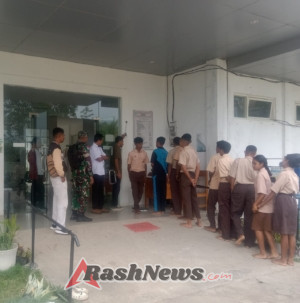 Paskibra Kecamatan Bikomi Tengah Jalani Pemeriksaan Kesehatan, Babinsa Koramil 1618-01/Miotim Turut Kawal