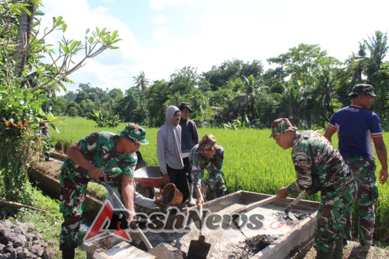 Di Hari ke-8 TMMD 125, Dansatgas TNI Tunjukkan Komitmen Bangun Desa Batuan