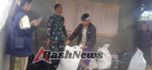 Bersama Universitas Udayana,,Babinsa, dan  Bhabinkamtibmas  Bersinergi Memberikan Pelatihan Pembuatan pupuk Organik dari Bahan lokal