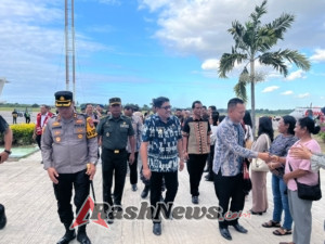 Kasdim 1601/ST Wakili Dandim Hadiri Penyambutan Kajari Baru di Waingapu