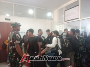 Tingkatkan Kedisiplinan, Siswa Antusias Ikuti Pelatihan PBB Bersama Babinsa