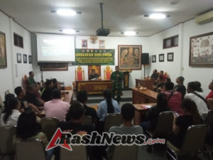 Bangun Karakter Bangsa, TNI Hadirkan Materi Wasbang di Kantor Desa Batuan