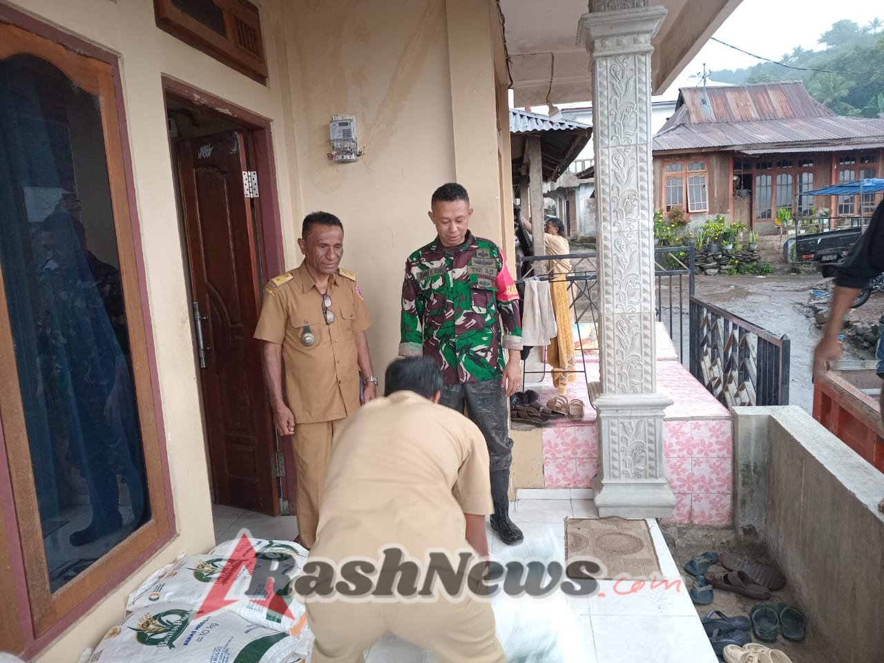 Babinsa Kodim 1602/Ende Aktif Awasi Program Ketahanan Pangan Pemerintah 2025