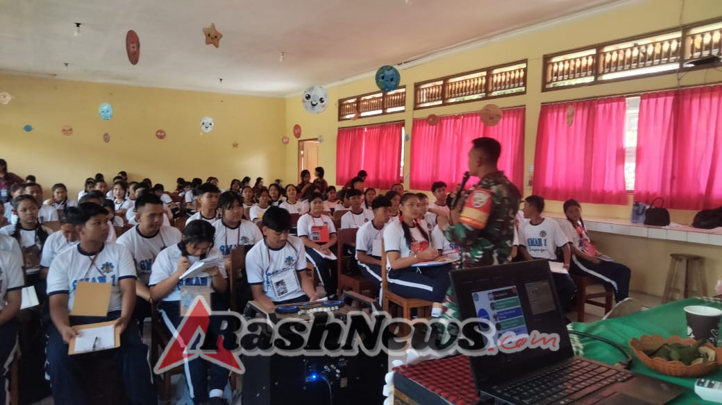 Koptu Made Aspirawan Tanamkan Semangat Bela Negara di Masa MPLS