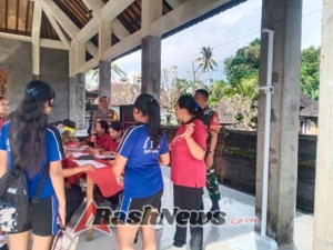 Babinsa Turun Langsung di Posyandu Siangan, Tekankan Pola Hidup Sehat dan Cegah Gizi Buruk