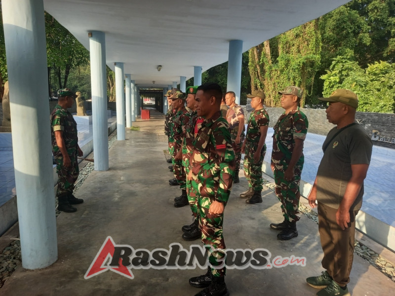 TNI AD Teruskan Peran, Babinsa Ende Bersihkan Lokasi Bersejarah Bung Karno