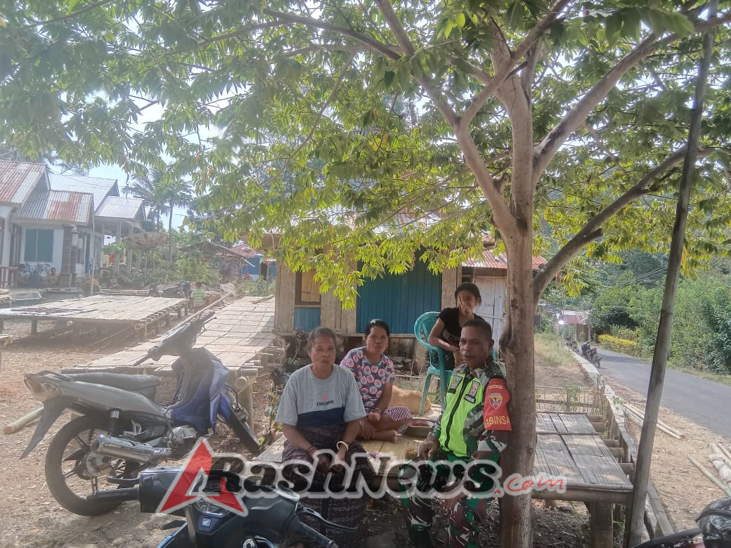 Babinsa Koramil 1602-04/Maurole Aktif Laksanakan Komsos di Desa Nggesa Biri
