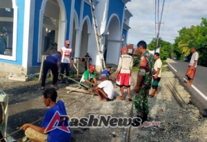 Karya Bhakti Babinsa Koramil 1602-01/Ende Dukungan Pembangunan Masjid di Nangapanda