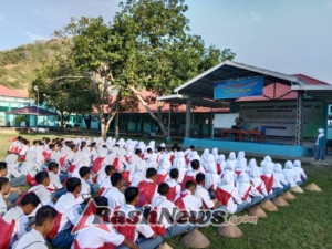 MPLS SMAN 1 Ambalawi: Membentuk Karakter Generasi Muda Cinta Tanah Air