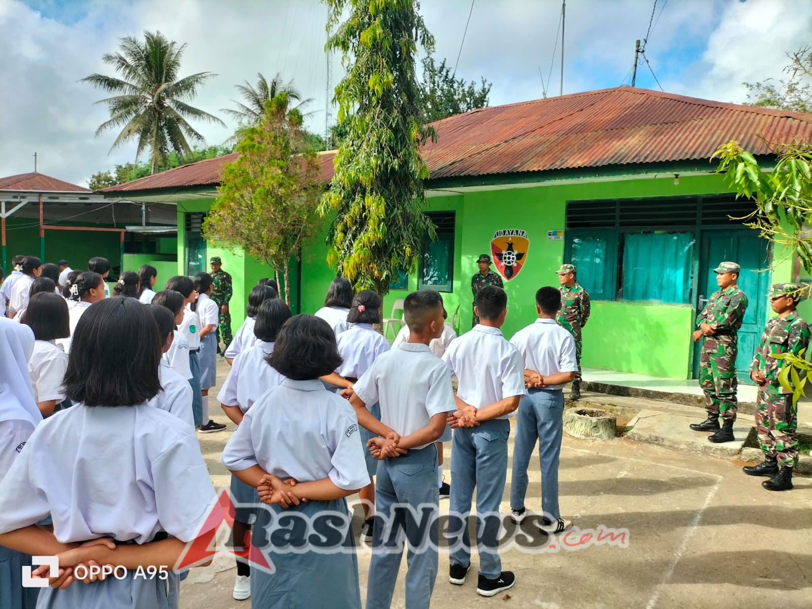 Koramil 03/Katikutana Pimpin Apel Paskibra Kabupaten Sumba Tengah Tahun 2025
