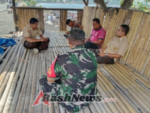 Babinsa Kota Ratu Perkuat Pengawasan Siswa Bersama Warga dan Sekolah