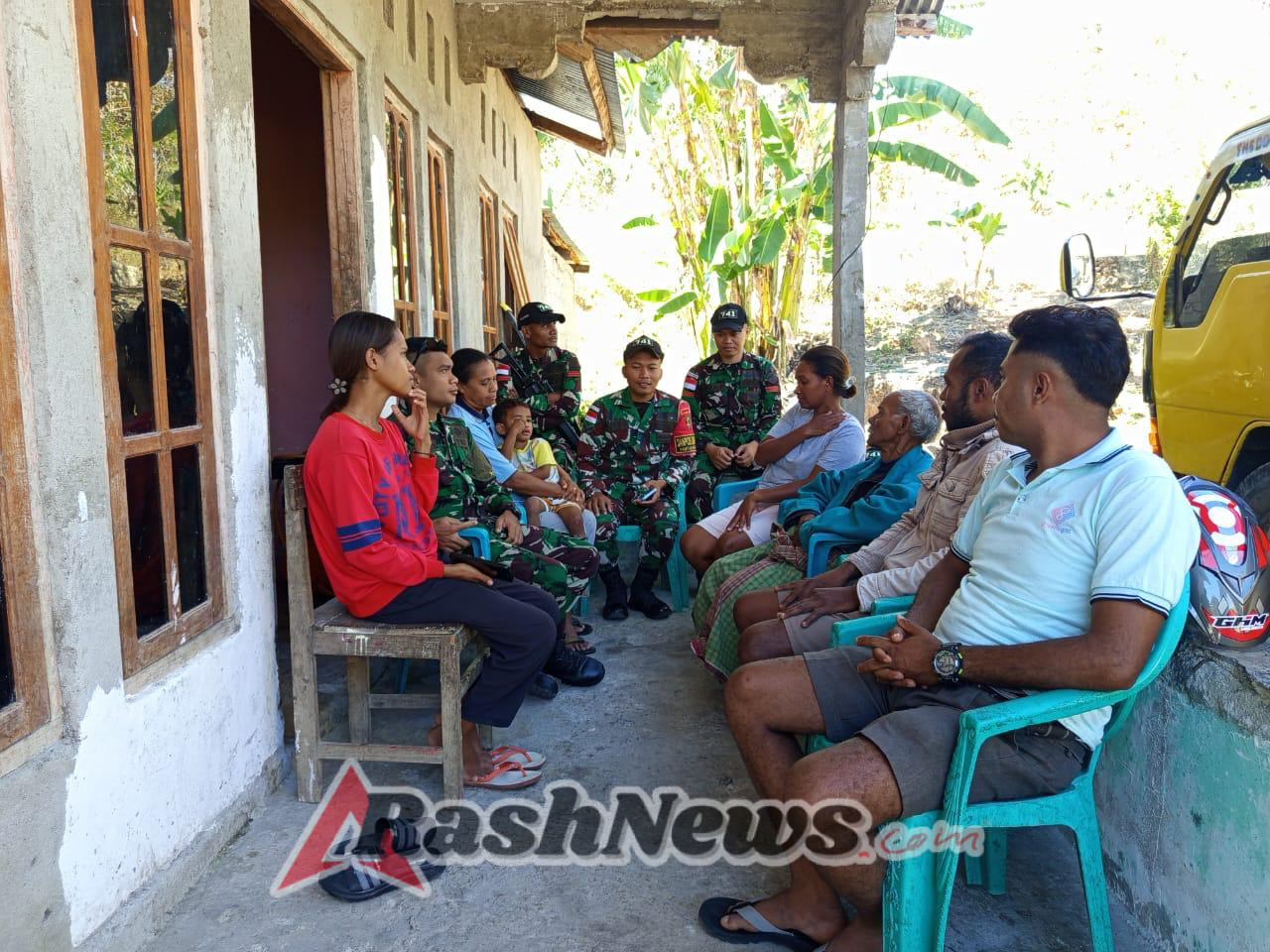 Kepedulian Satgas Pos Dafala Dengan Berika n Pemahaman Larangan Kepemilikan Jatmuhandak di Perbatasan