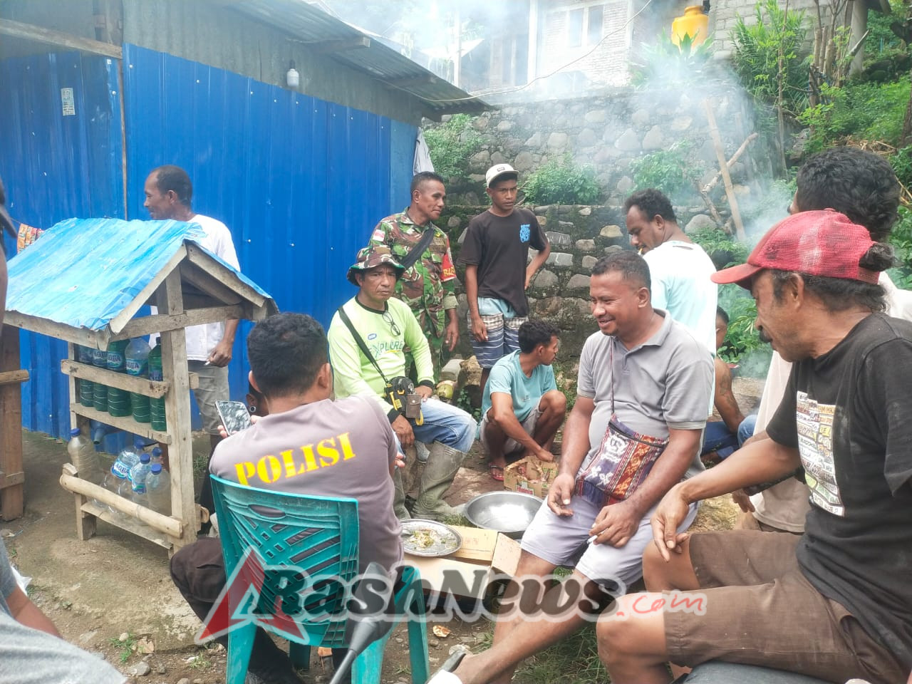 Babinsa Koramil 1602-04/Maurole Aktif Serap Aspirasi Masyarakat Desa Tou