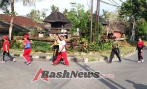 Danramil Petang Turut Serta dalam Jalan Santai dan Tarik Tambang Porsenides 2025