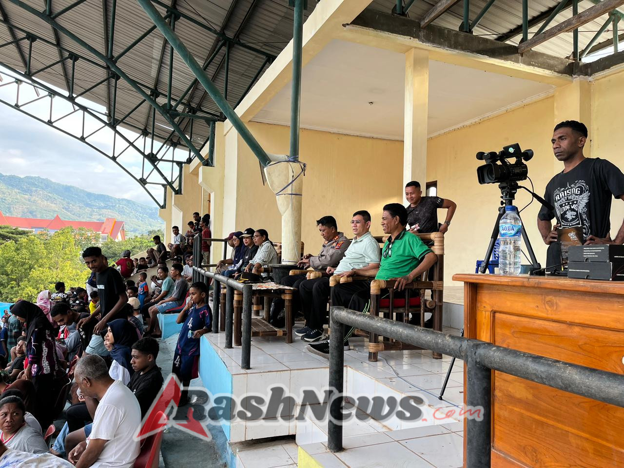 Dandim dan Kapolres Alor Pantau Pengamanan Turnamen Bupati Cup 2025