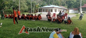 Tingkatkan Disiplin, Babinsa Kodim 1602/Ende Gelar Pelatihan PBB di Kecamatan Ende