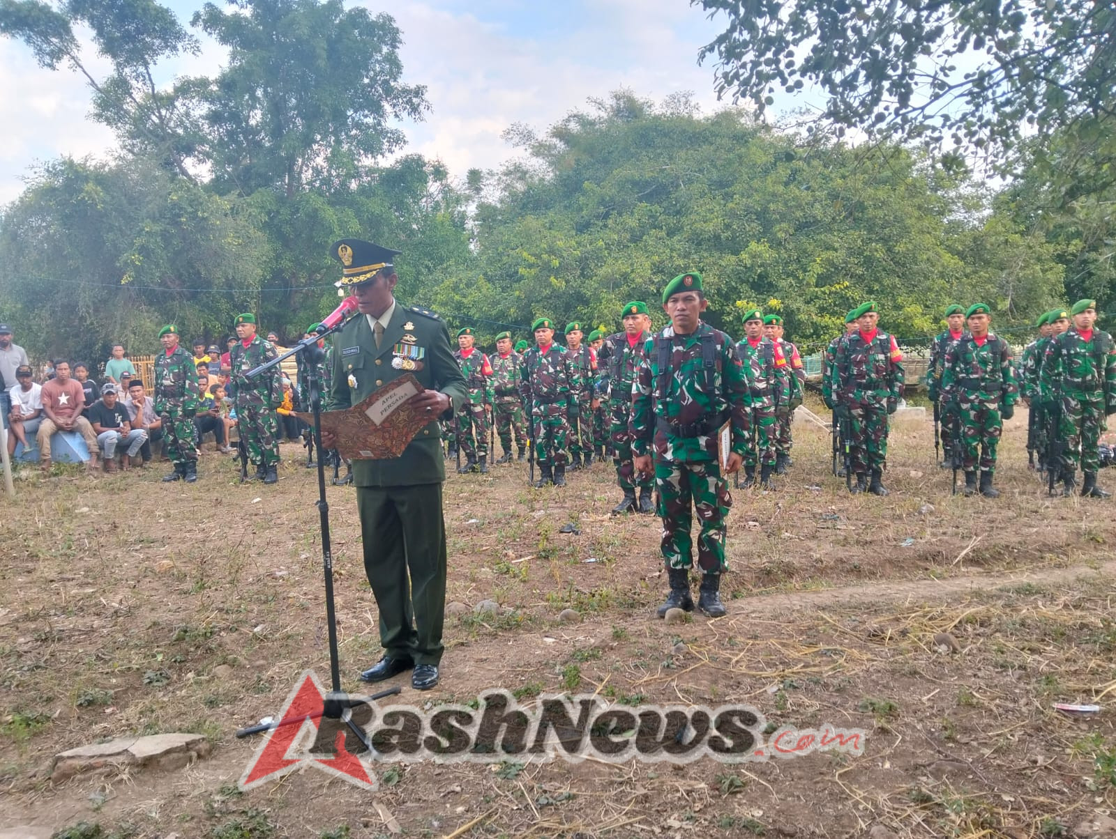 Kodim Bima Gelar Upacara Pemakaman Khusus untuk Anggota Babinminvetcaddam Jaya di Kota Bima