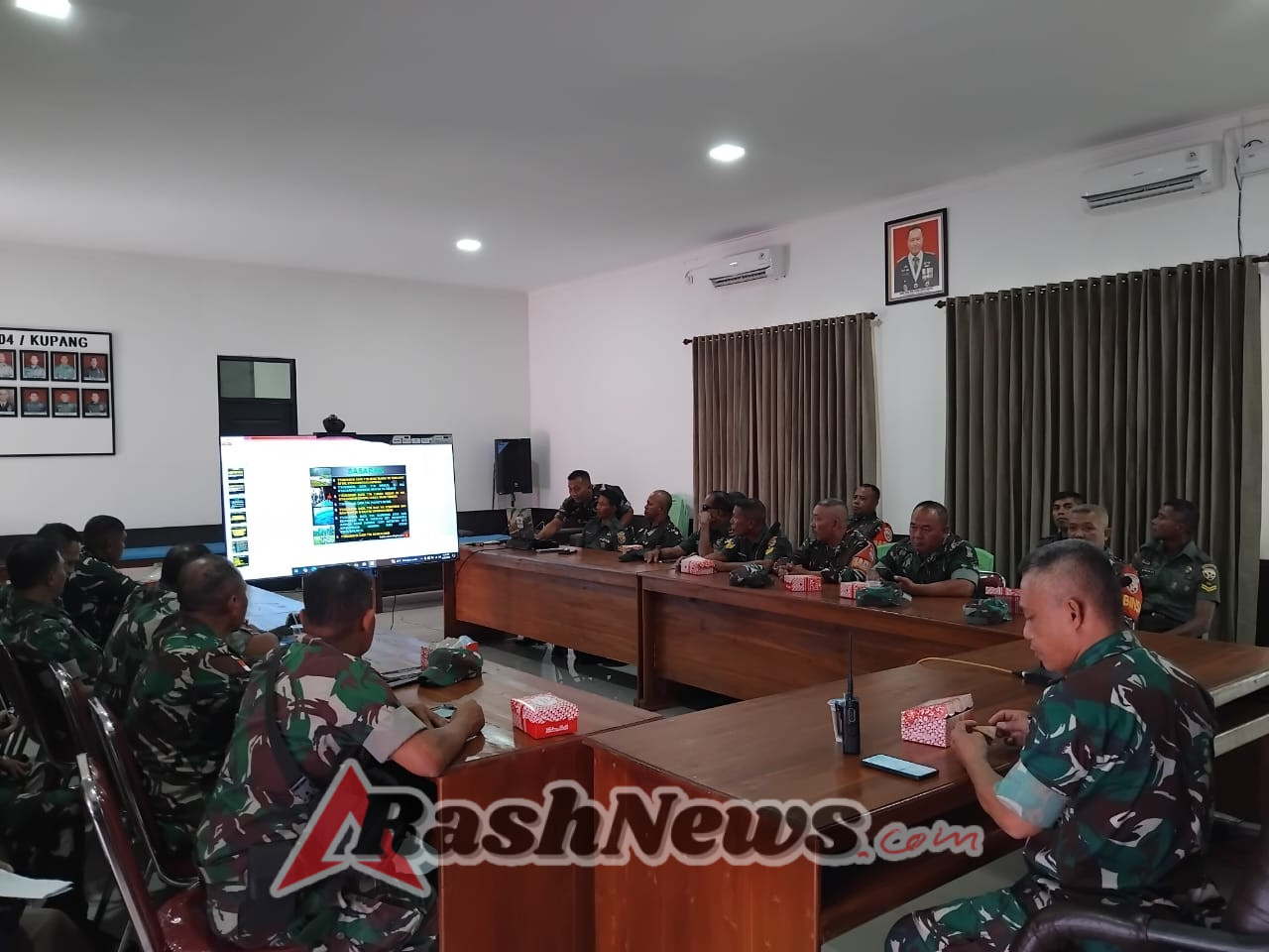 Babinsa Dan Danramil Kupang Ikut Sosialisasi Rencana Pertahanan