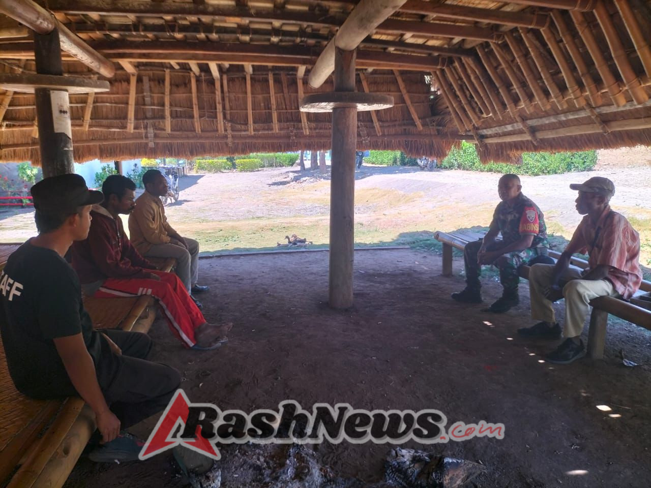 Sinergi TNI, Polri, dan Pemdes Tanglapui Wujudkan Peringatan HUT RI yang Meriah dan Tertib