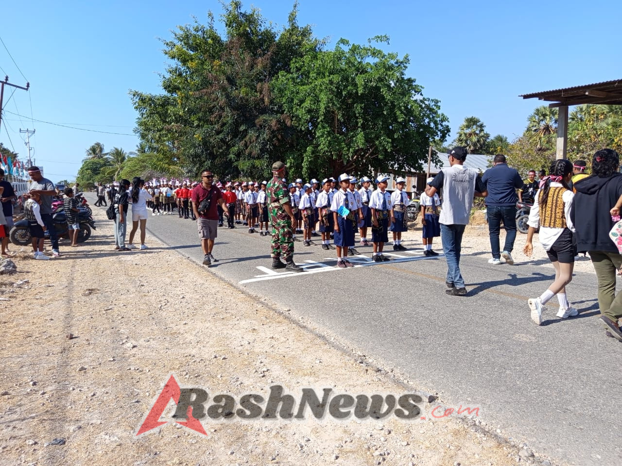 Semangat Pelajar Sabu Timur Sambut HUT RI ke-80
