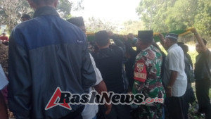 ‎Turut Berduka, Koramil 03/Ropang Hantarkan Pegawai KUA Lenangguar di Peristirahatan Terakhir