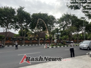 Wujud Pelayanan Prima, Satlantas Bandara Ngurah Rai Atur Lalu Lintas Pagi Hari